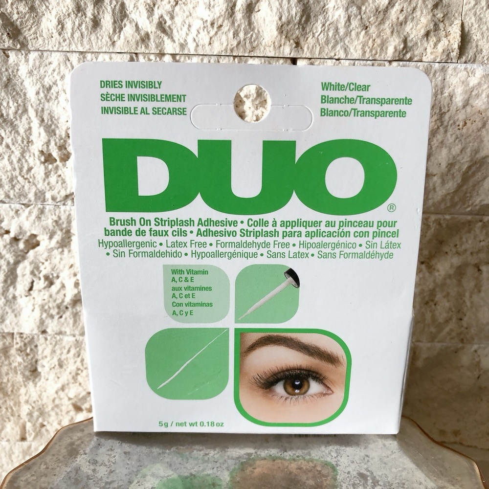DUO Eyelash Glue white/clear NEW in BOX!